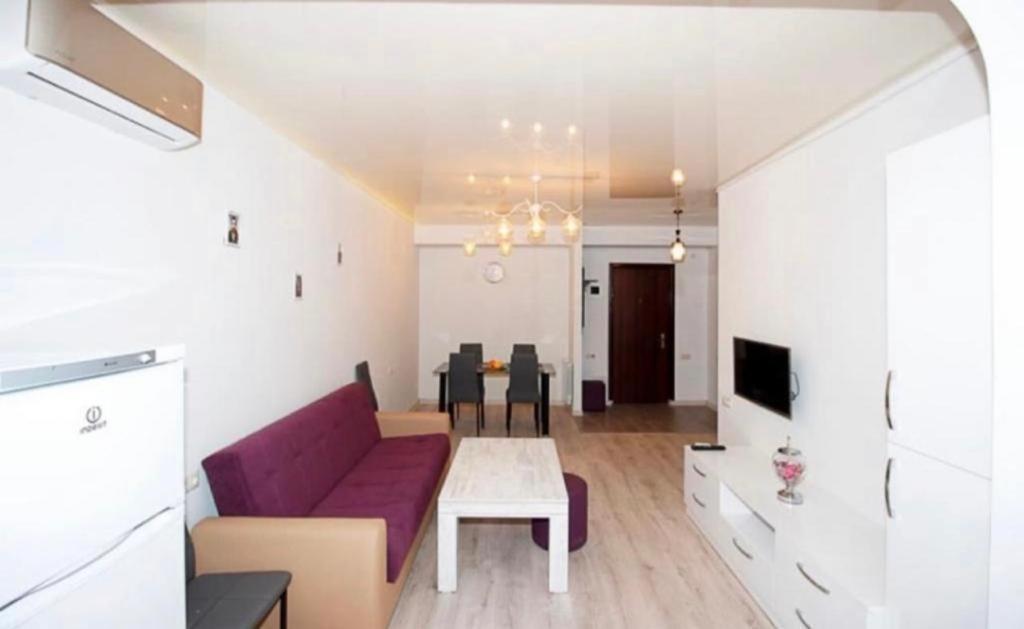 Excellent Apartment In The Republic Square Pushkin 3 Ereván Exterior foto